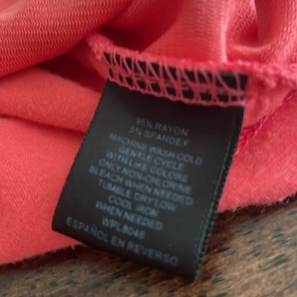 INC sleeveless front cut out twist top - Picture 7 of 12